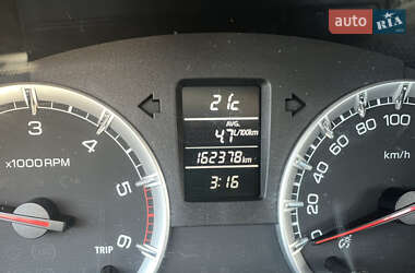 Хетчбек Suzuki Swift 2012 в 