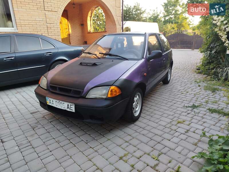 Хэтчбек Suzuki Swift 2000 в 
