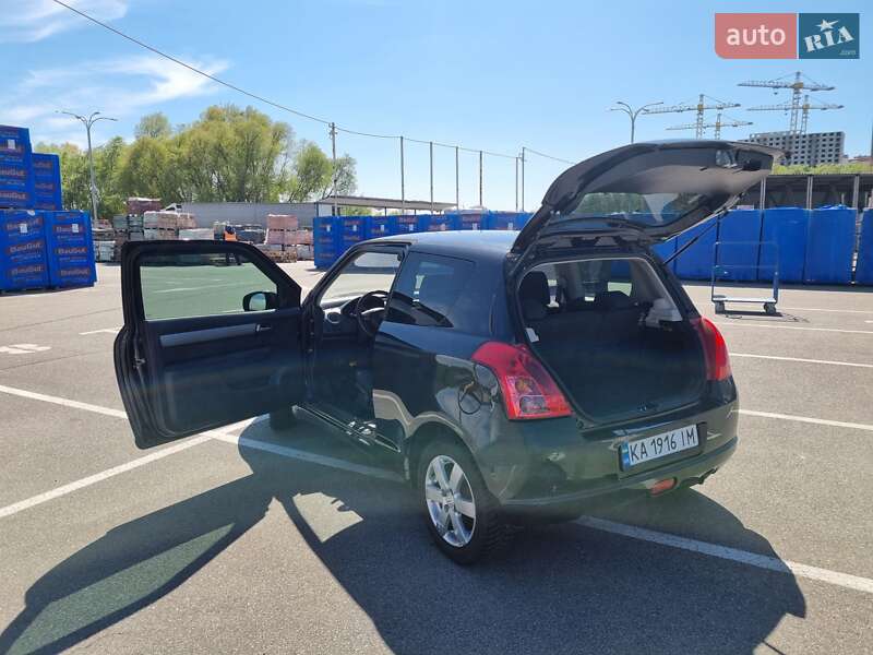 Хетчбек Suzuki Swift 2008 в Києві