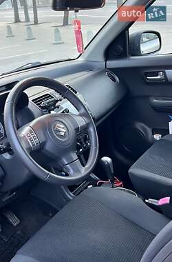 Хэтчбек Suzuki Swift 2010 в 