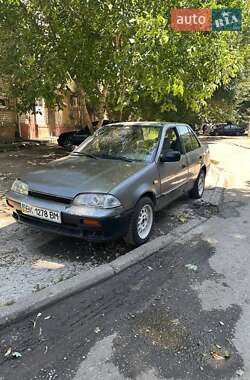 Седан Suzuki Swift 1990 в 