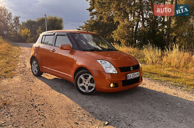 Хэтчбек Suzuki Swift 2006 в 