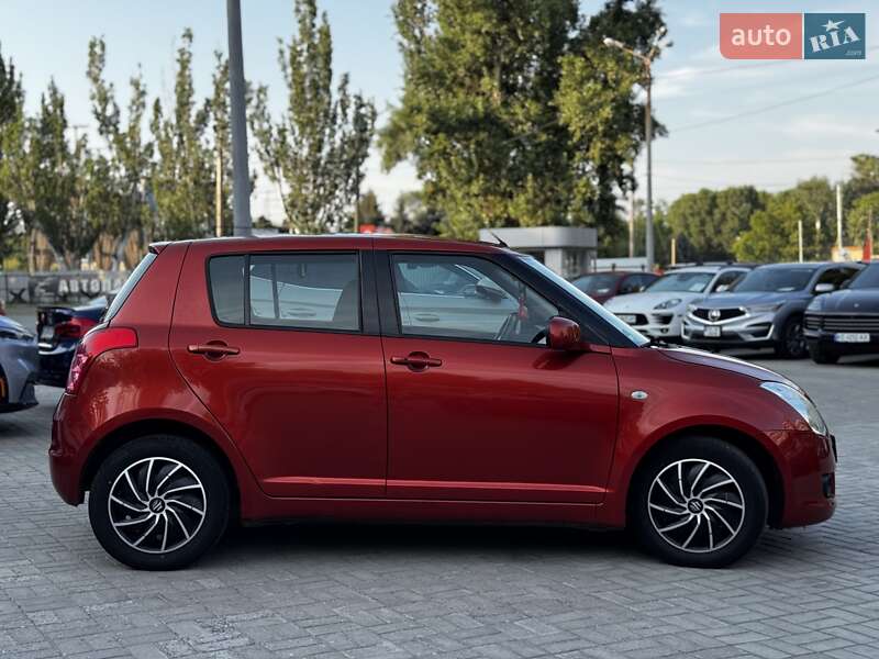 Хэтчбек Suzuki Swift 2009 в Днепре