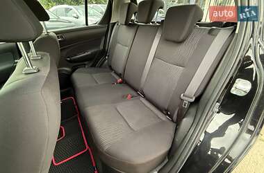 Хетчбек Suzuki Swift 2013 в 