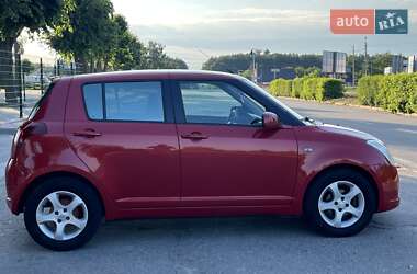 Хэтчбек Suzuki Swift 2006 в 