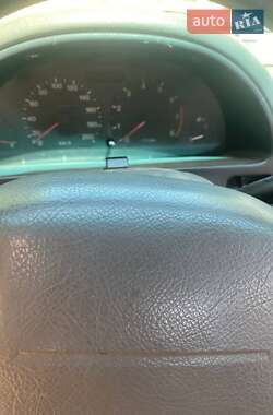 Седан Suzuki Swift 2000 в 
