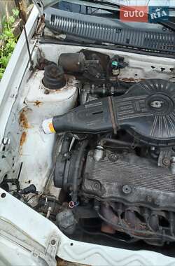 Седан Suzuki Swift 1997 в 