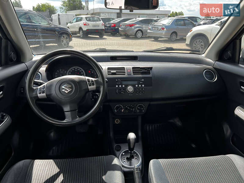 Хэтчбек Suzuki Swift 2006 в Днепре