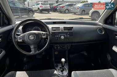 Хэтчбек Suzuki Swift 2006 в 