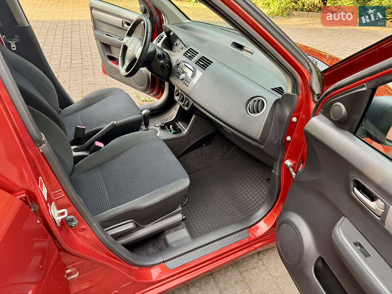 Хэтчбек Suzuki Swift 2008 в Калуше