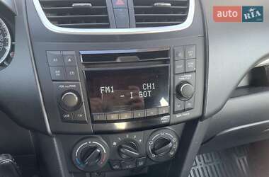 Хэтчбек Suzuki Swift 2011 в 