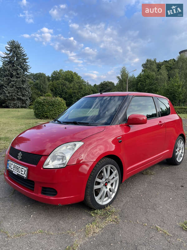 Хетчбек Suzuki Swift 2006 в Києві фото 3 Хетчбек Suzuki Swift 2006 в Києві