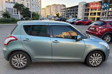 Хетчбек Suzuki Swift 2011 в 