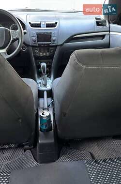 Хетчбек Suzuki Swift 2011 в 