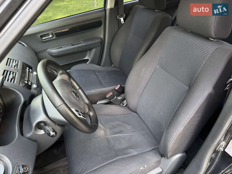 Хэтчбек Suzuki Swift 2008 в Киеве