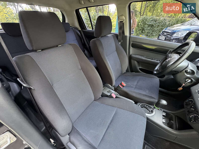 Хэтчбек Suzuki Swift 2008 в Киеве