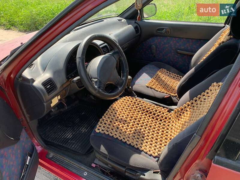 Седан Suzuki Swift 1996 в Костопілі