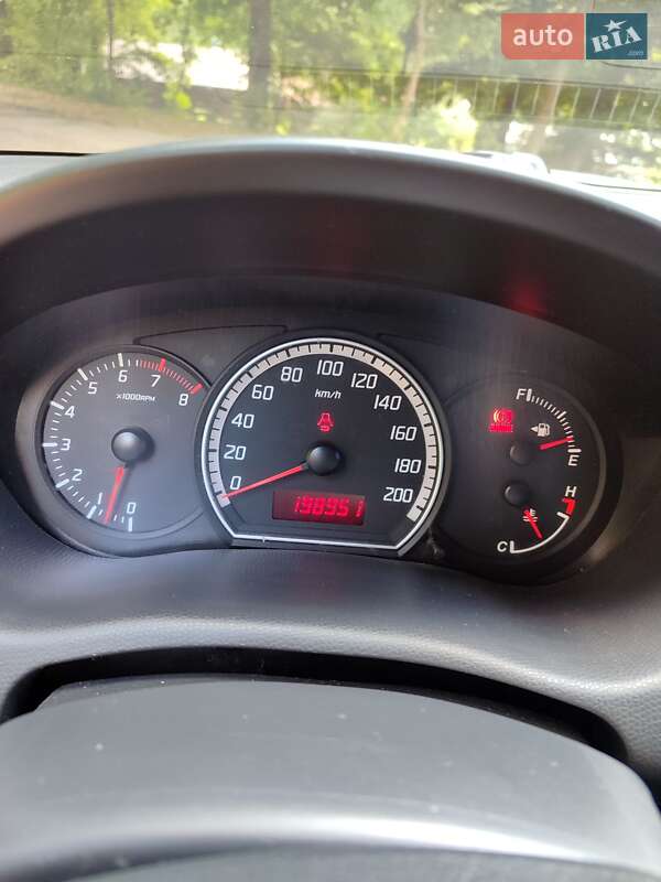 Хетчбек Suzuki Swift 2008 в Івано-Франківську