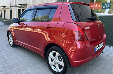 Хэтчбек Suzuki Swift 2007 в 