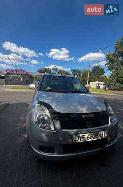 Хэтчбек Suzuki Swift 2006 в 