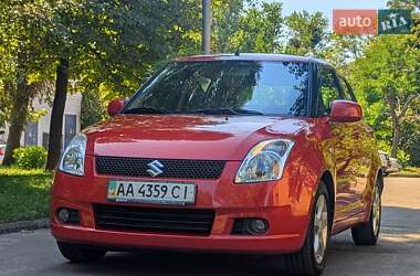 Хэтчбек Suzuki Swift 2007 в Киеве