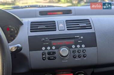 Хэтчбек Suzuki Swift 2007 в 