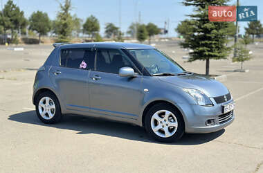 Хэтчбек Suzuki Swift 2007 в 