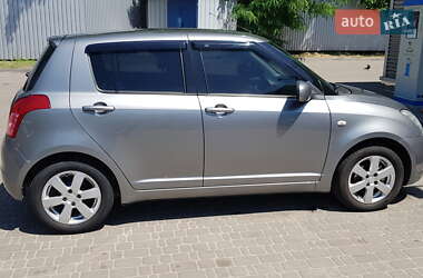 Хэтчбек Suzuki Swift 2008 в 