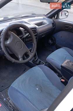 Седан Suzuki Swift 1997 в 