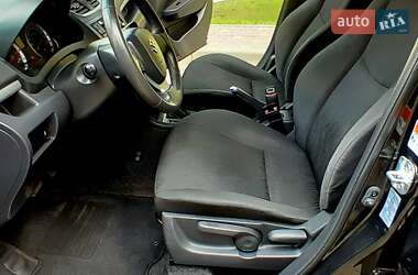 Хэтчбек Suzuki Swift 2012 в 
