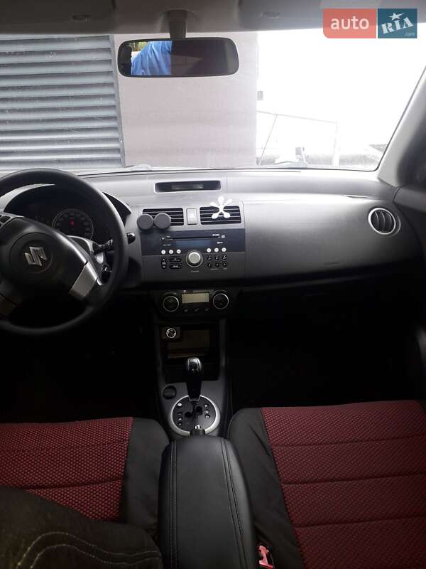 Хэтчбек Suzuki Swift 2007 в Киеве фото 24 Хэтчбек Suzuki Swift 2007 в Киеве