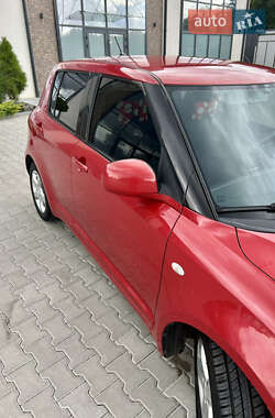 Хэтчбек Suzuki Swift 2007 в 