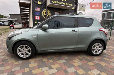 Хэтчбек Suzuki Swift 2011 в 