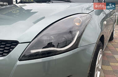 Хэтчбек Suzuki Swift 2011 в 