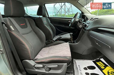 Хэтчбек Suzuki Swift 2011 в 