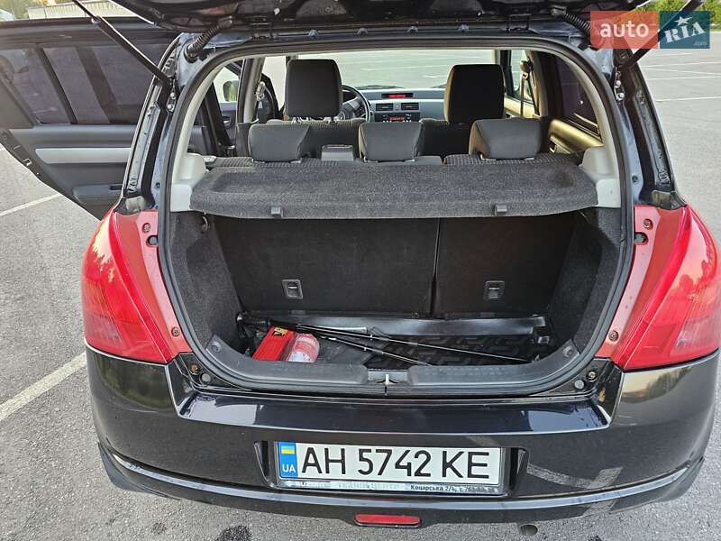 Хетчбек Suzuki Swift 2007 в Вінниці