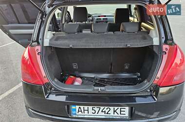 Хэтчбек Suzuki Swift 2007 в 