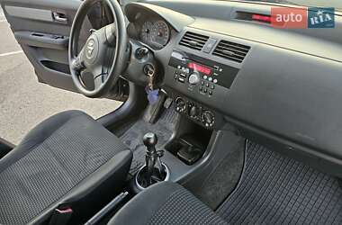 Хэтчбек Suzuki Swift 2007 в 