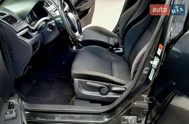 Хэтчбек Suzuki Swift 2012 в 