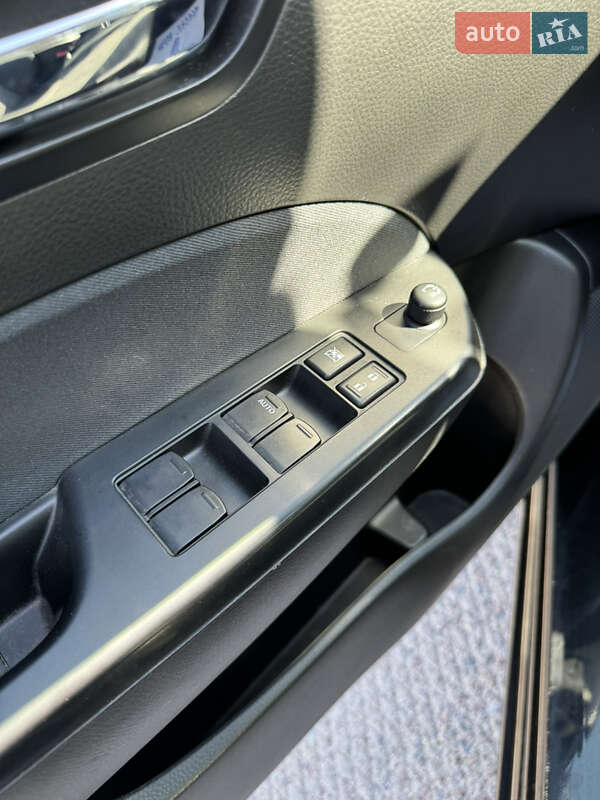 Хетчбек Suzuki Swift 2013 в Києві