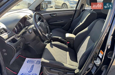 Хетчбек Suzuki Swift 2013 в 
