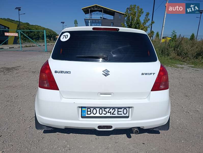 Хэтчбек Suzuki Swift 2007 в Тернополе