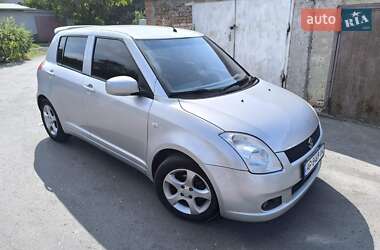 Хэтчбек Suzuki Swift 2007 в Львове