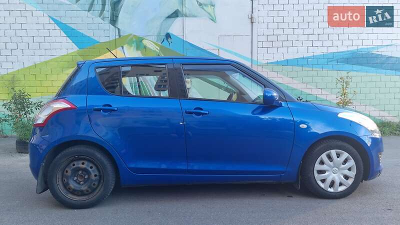 Хетчбек Suzuki Swift 2012 в Києві фото 6 Хетчбек Suzuki Swift 2012 в Києві