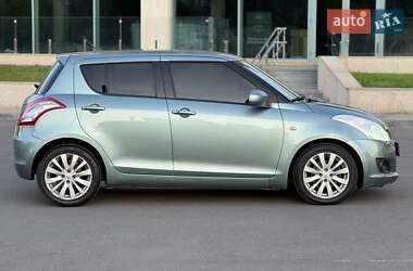 Хэтчбек Suzuki Swift 2011 в 
