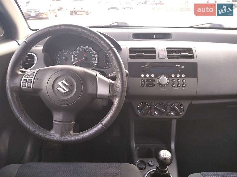 Хэтчбек Suzuki Swift 2009 в Житомире