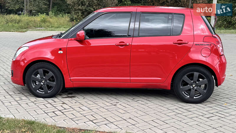 Хетчбек Suzuki Swift 2008 в Житомирі