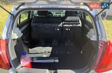 Хэтчбек Suzuki Swift 2006 в 