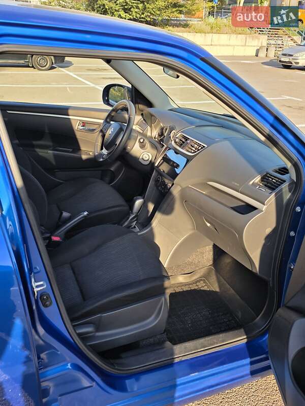 Хетчбек Suzuki Swift 2011 в Львові