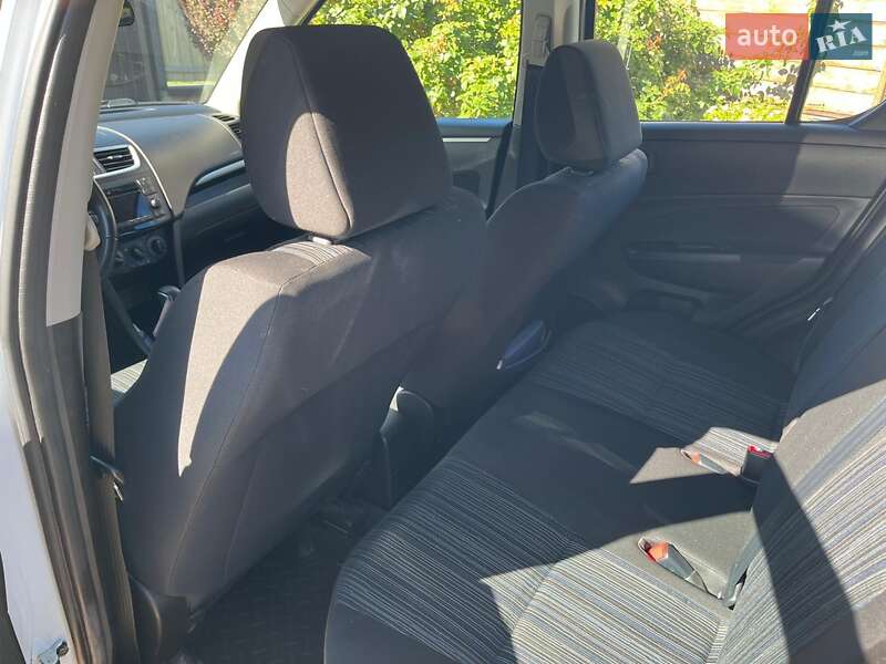 Хэтчбек Suzuki Swift 2016 в Киеве фото 12 Хэтчбек Suzuki Swift 2016 в Киеве